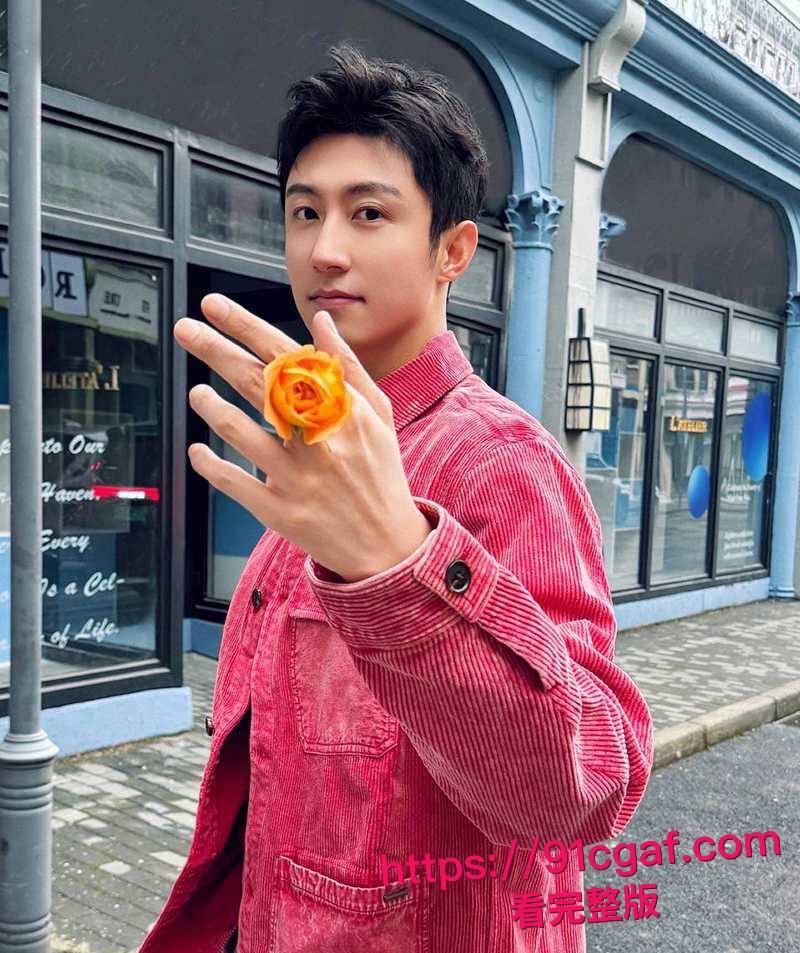 顶流男星黄景瑜性病丑闻炸翻全网 出轨多人与张艺上开房被偷拍前妻王雨馨八年网捶狠撕渣男！-16