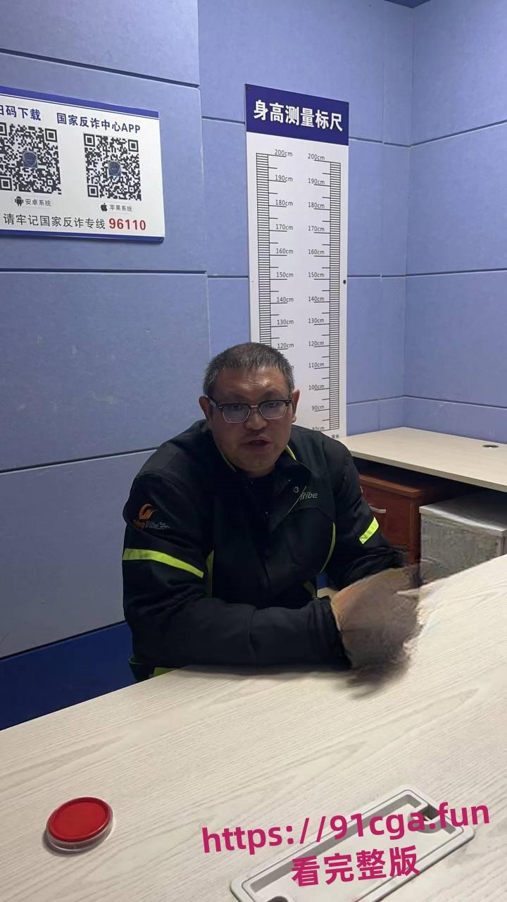 安徽宣城5月龄小柯基扑向孩子 家长拿铁锹活活把狗拍死！-2