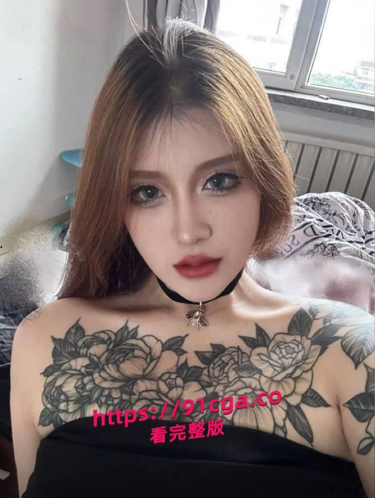 抖音大网红，迷人大野驴身材嘎嘎好全是纹身符文法师，蜜桃肥臀操起来意外的爽-2