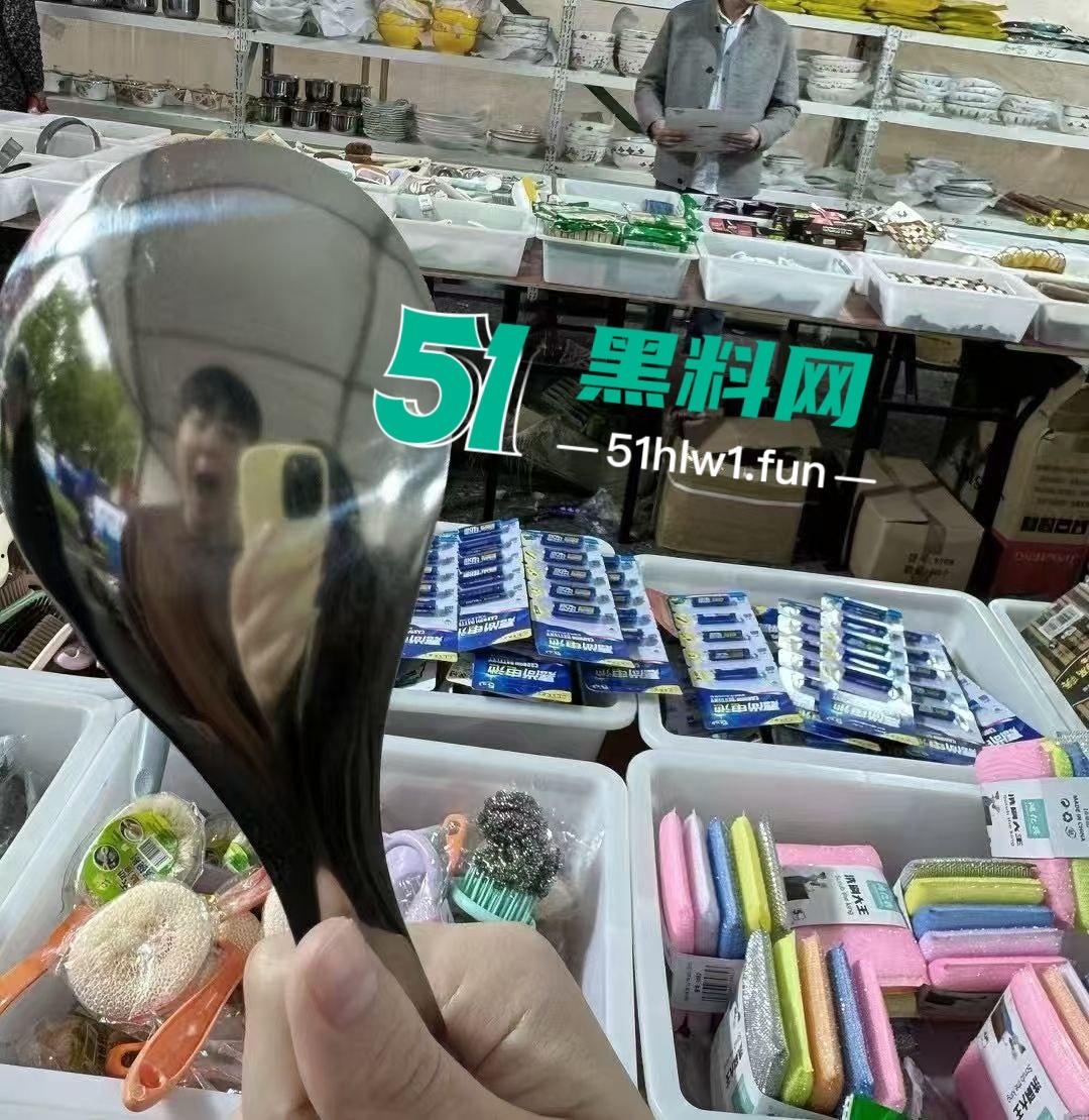 徐州旅游管理学院【杜语涵】出轨曝光，这婊子拿我的钱买情趣装给野男人，iPad翻出打炮视频徐州旅管避雷！-3