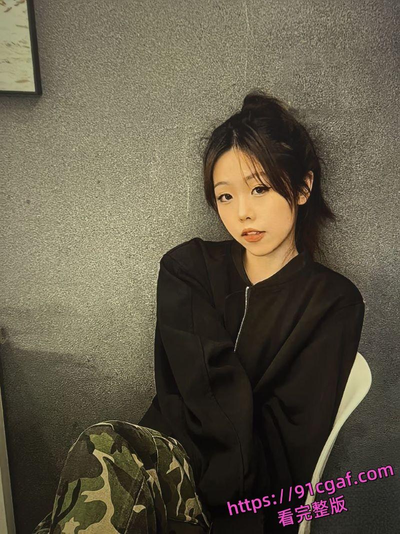 长沙高颜值小情侣分手翻车！私密视频照片被男友曝光牟利 酒店多姿势性爱-2